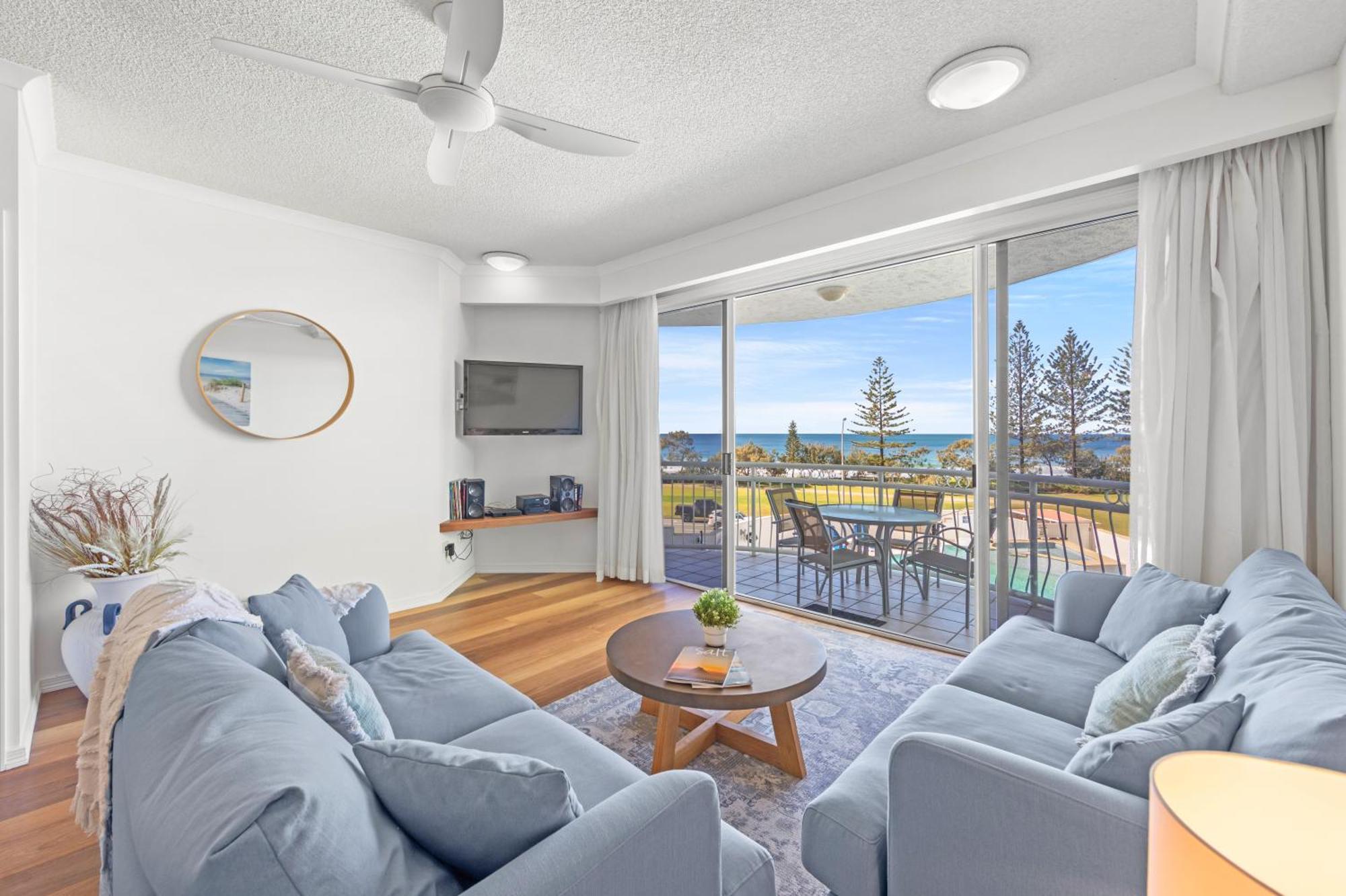 Aquarius 4* Alexandra Headland